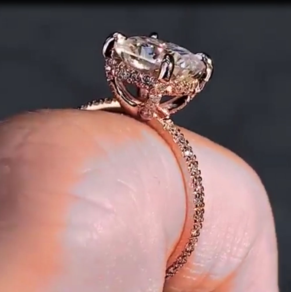 Custom Solid 14K Rose Gold Wom - Moissanite Engagement Ring 1 Carat 评论和价格