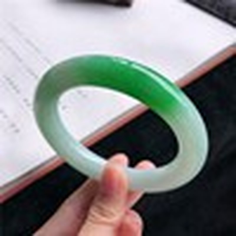 Natural Burmese Jadeite Bracel - Bracelets 评论和价格