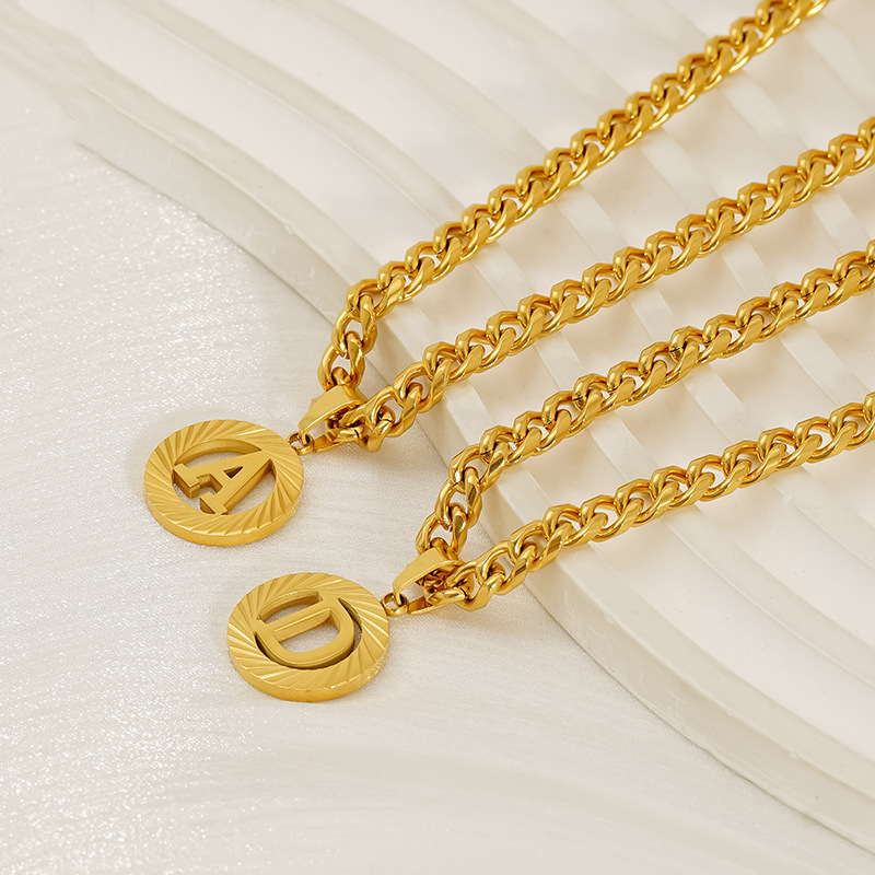 Stainless Steel 5MM Cuban Chai - Initial Letter Necklace 18K Gold 评论和价格
