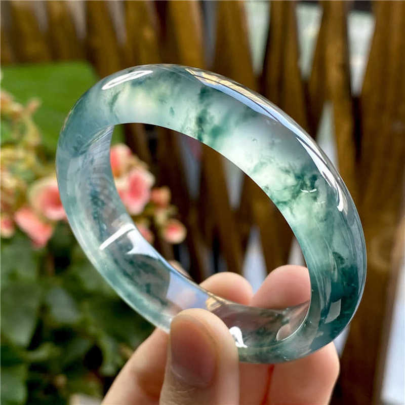 Ice-type jadeite with flower p - Bracelets 评论和价格