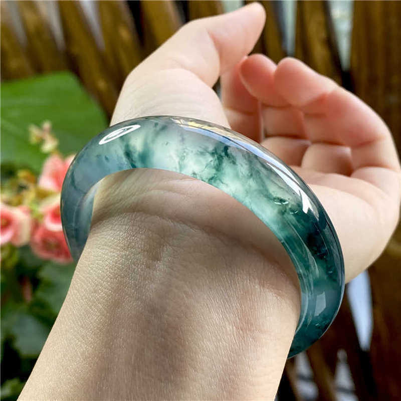 Ice-type jadeite with flower p - Bracelets 评论和价格