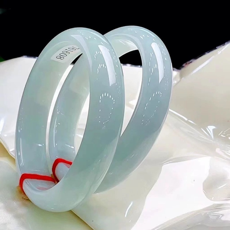Old Mine Icy Burmese Bracelet, - Bracelets 评论和价格