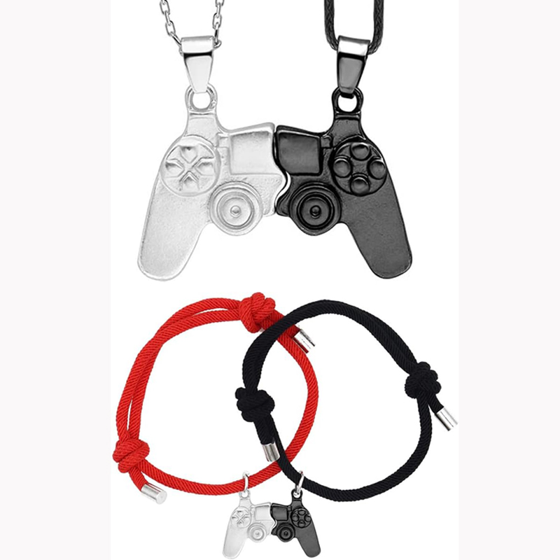 Matching Magnetic Game Control - Magnetic Couple Matching Necklaces 评论和价格