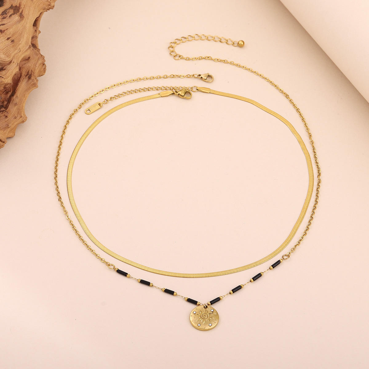Boho Sun Face Coin Layered Nec - Layered Pendant Necklace Aesthetic 评论和价格